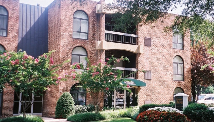 The Commons of McLean